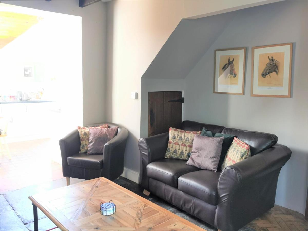 Wellstone Cottages - Jasmine Llanfyrnach Bagian luar foto
