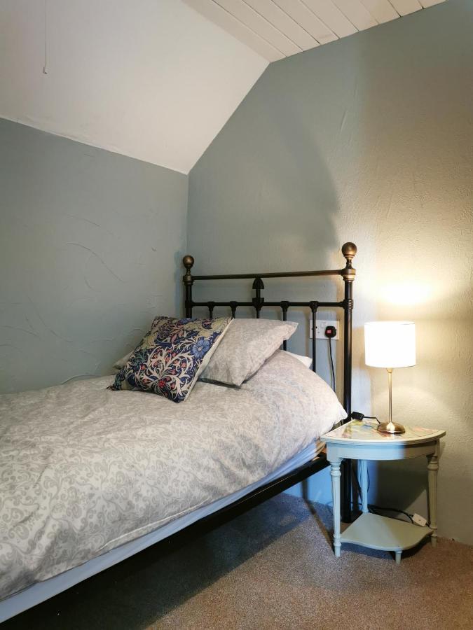 Wellstone Cottages - Jasmine Llanfyrnach Bagian luar foto