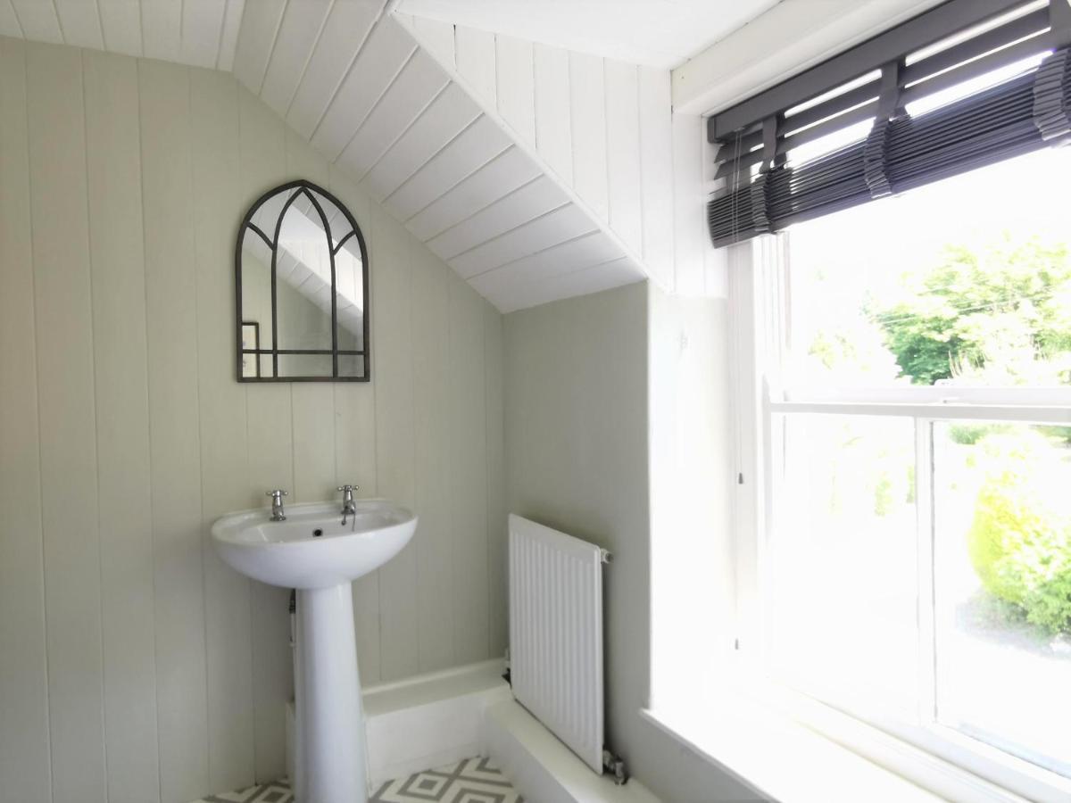 Wellstone Cottages - Jasmine Llanfyrnach Bagian luar foto