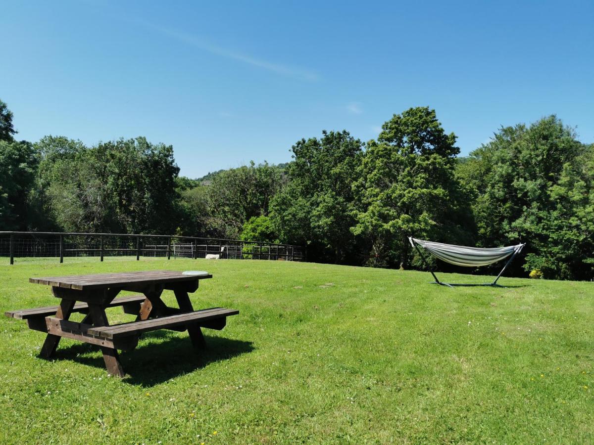 Wellstone Cottages - Jasmine Llanfyrnach Bagian luar foto