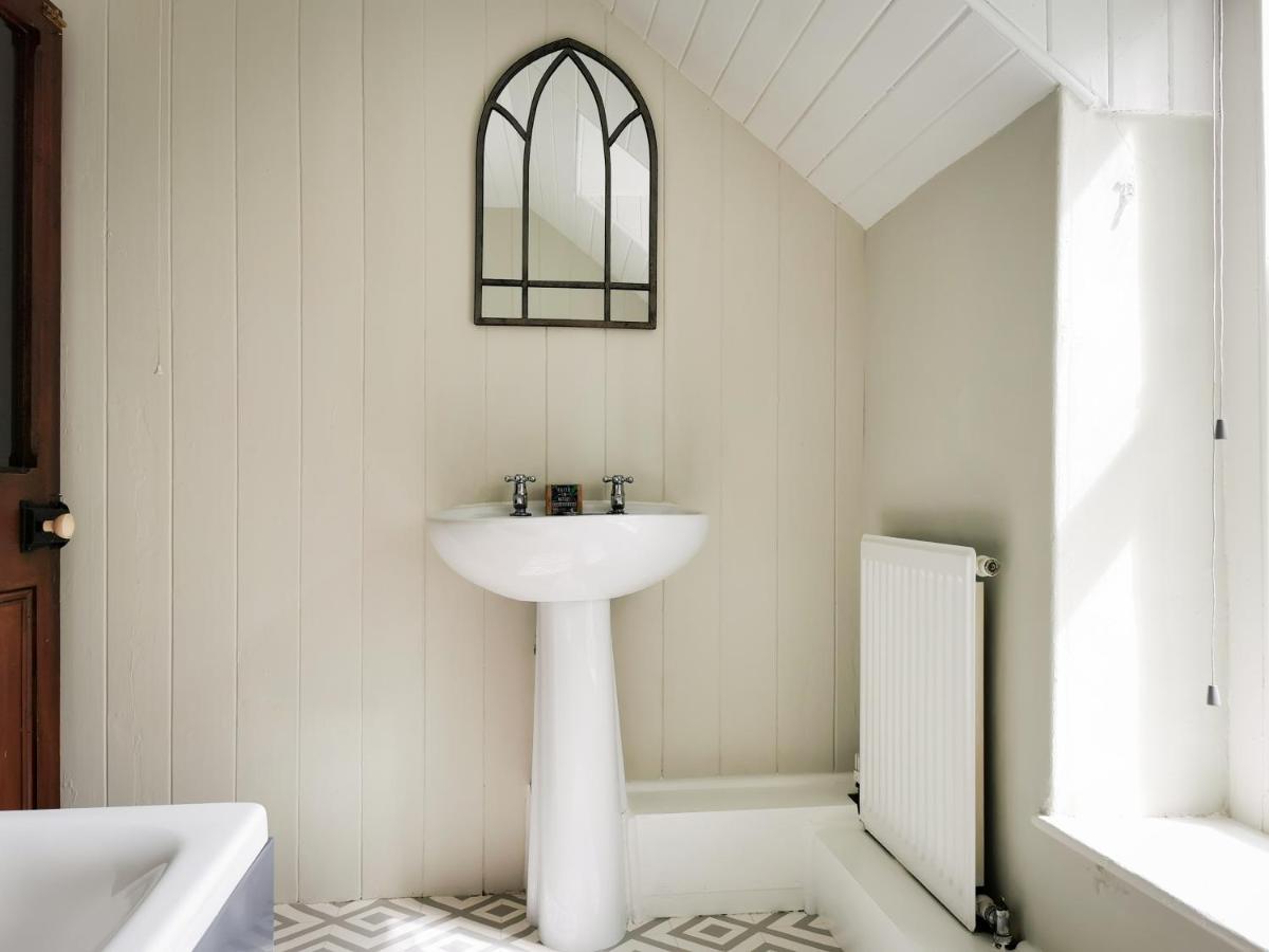 Wellstone Cottages - Jasmine Llanfyrnach Bagian luar foto