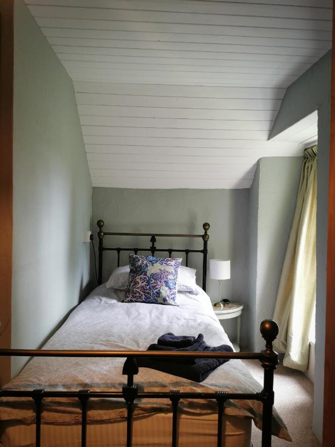 Wellstone Cottages - Jasmine Llanfyrnach Bagian luar foto
