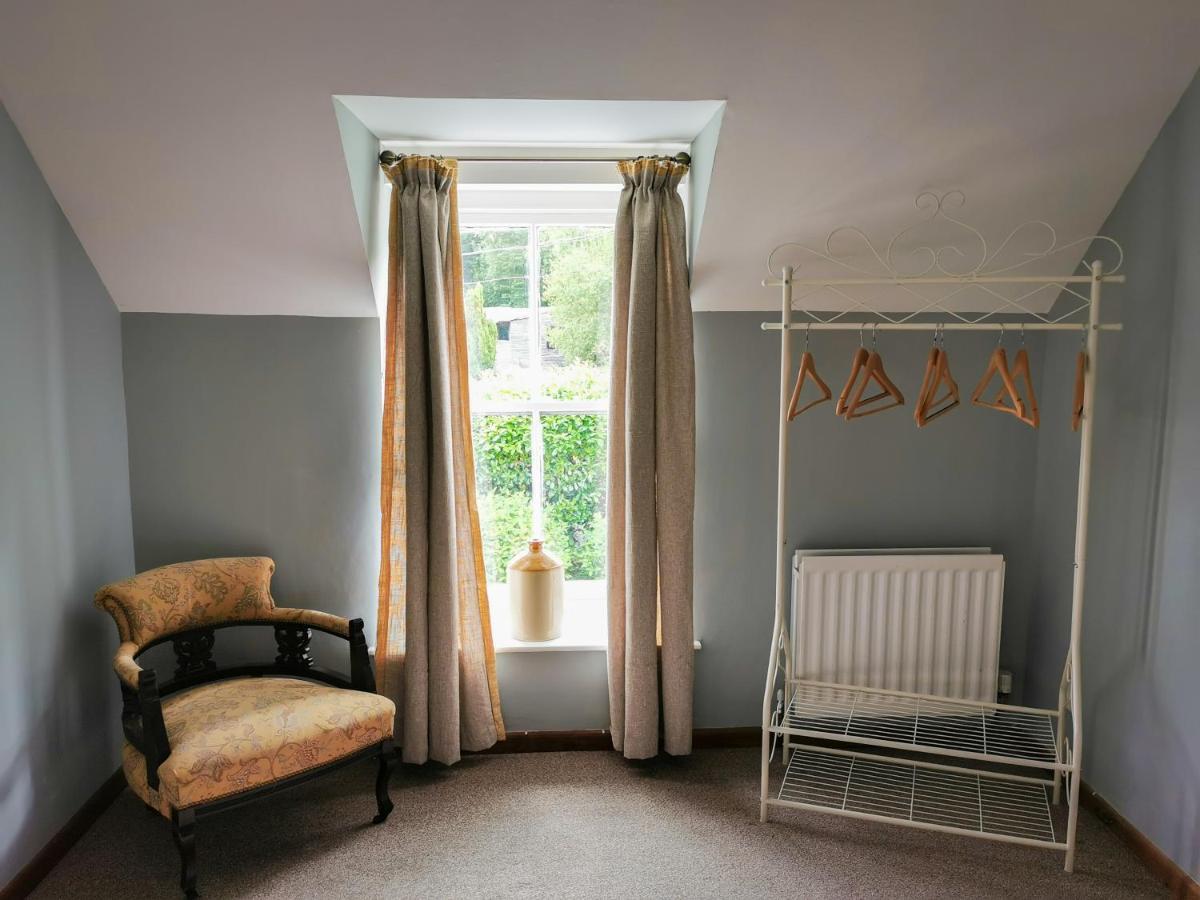 Wellstone Cottages - Jasmine Llanfyrnach Bagian luar foto